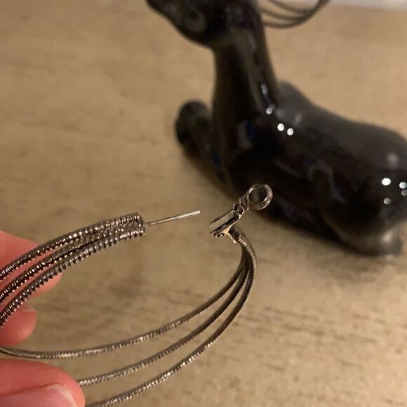 ❌1 hr sale❌Hoop earring - Picture 5 of 6